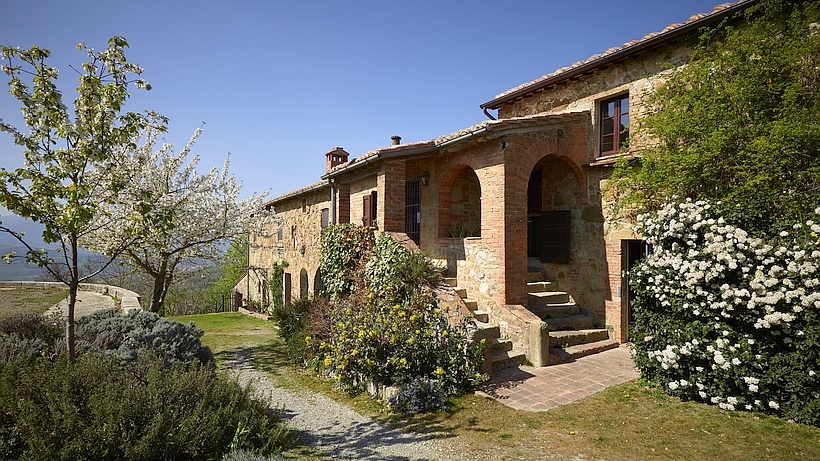 Stylish agriturismo with pool and magnificent view in Tuscany Italy