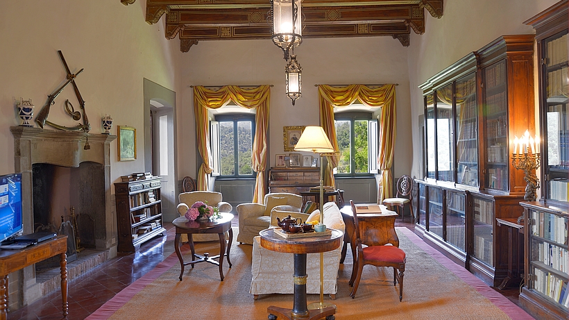 Castello di Galbino: holiday villa in a Tuscan castle near Arezzo, Cortona